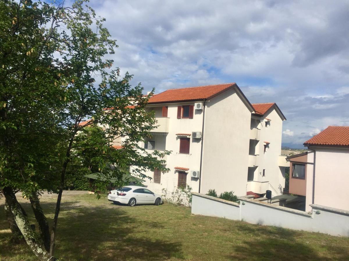 Amz Ap4 Apartamento Jadranovo Exterior foto
